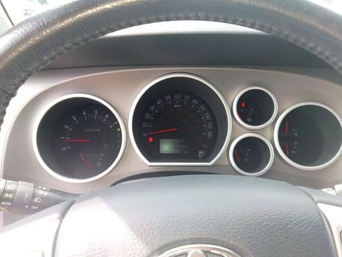 Used 2017 Toyota Sequoia Limited w/ Safety & Convenience Package AWD/4WD image 11