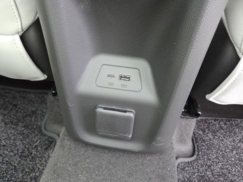 New 2026 Buick Envision Avenir image 17