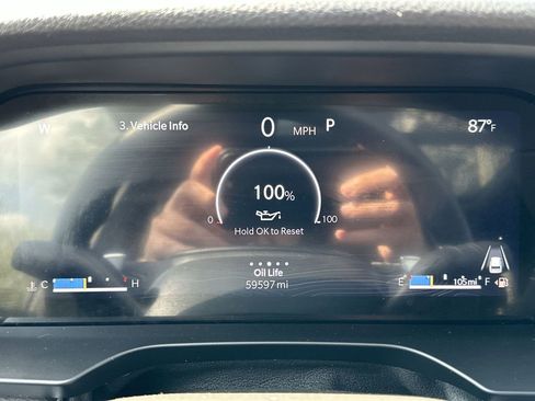 Used 2024 Jeep Grand Cherokee L Limited w/ Luxury Tech Group II image 21