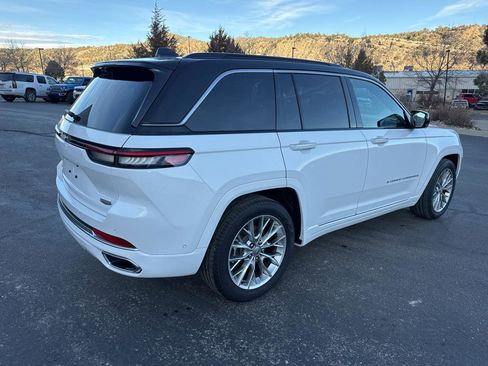 Certified 2025 Jeep Grand Cherokee Summit w/ Adv Protech Group IV image 7