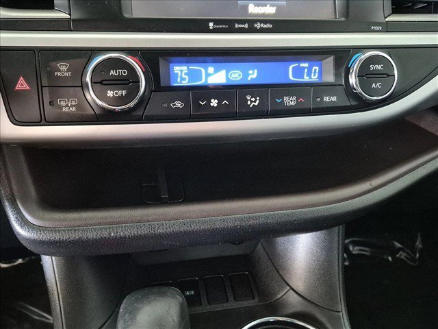 Used 2018 Toyota Highlander Plus FWD image 15