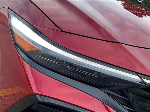 Certified 2025 Hyundai Elantra SEL image 29