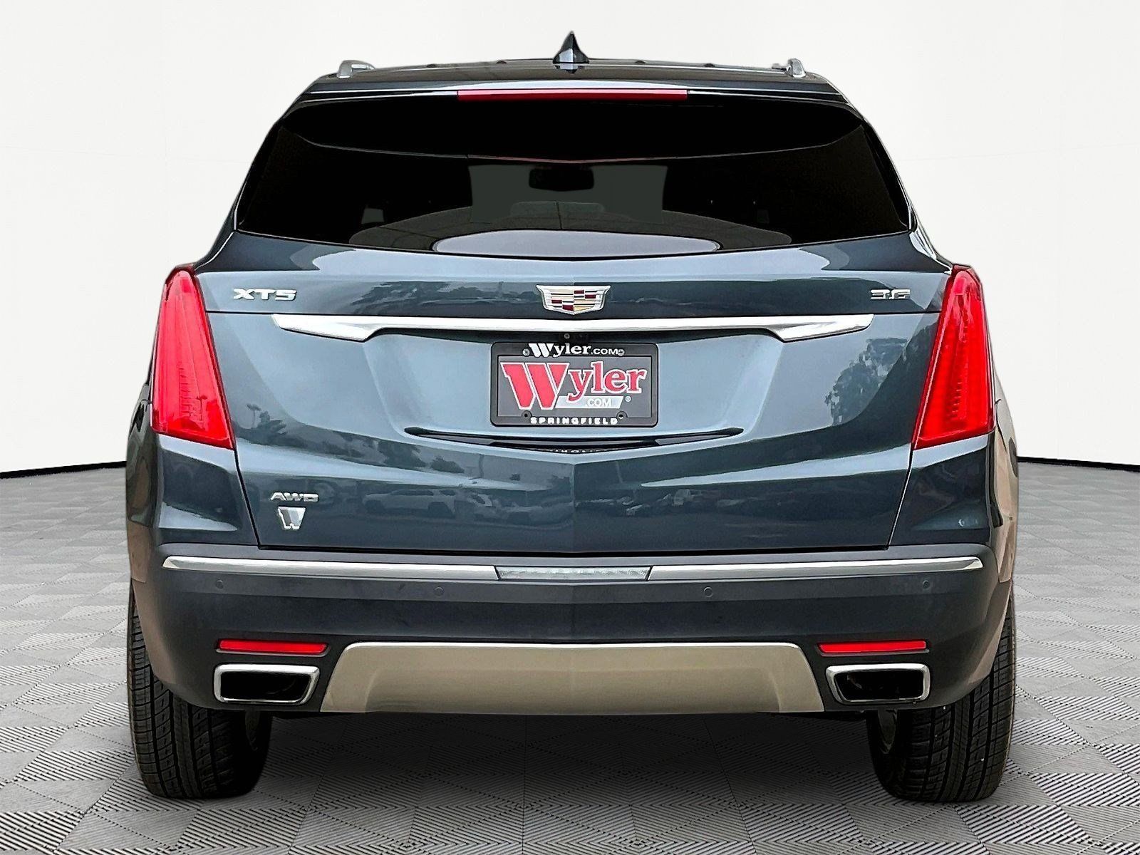 Used 2019 Cadillac XT5 Platinum AWD/4WD image 5