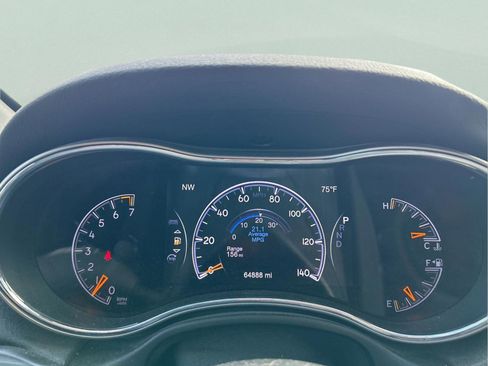 Certified 2020 Jeep Grand Cherokee Altitude image 12