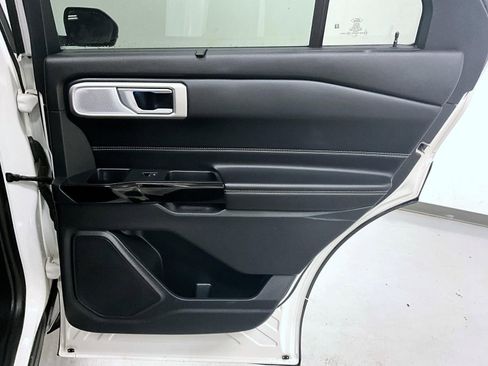 Used 2021 Ford Explorer ST w/ Equipment Group 401A image 18