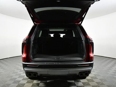 Used 2024 Chevrolet Traverse Z71 image 27