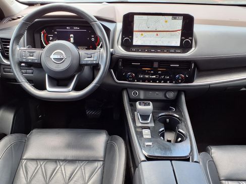 Used 2023 Nissan Rogue Platinum w/ Platinum Premium Package FWD image 15