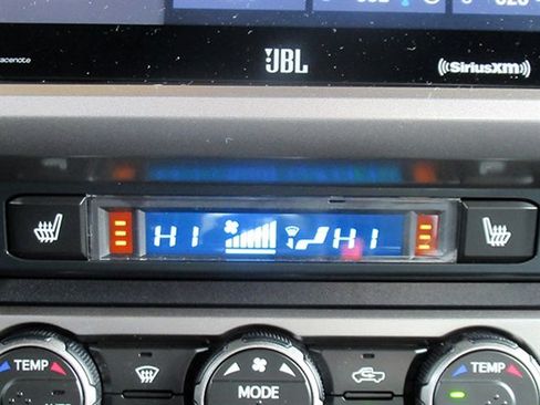 Used 2020 Toyota Tacoma Limited image 32