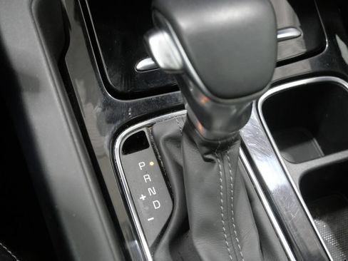 Used 2025 Kia Telluride S FWD image 25