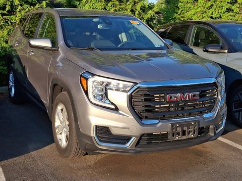 Used 2023 GMC Terrain SLE FWD image 5