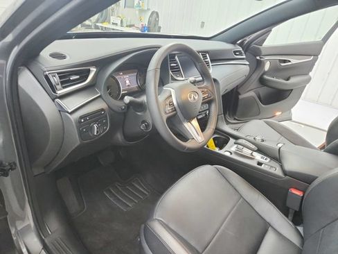 Used 2025 INFINITI QX55 Essential AWD/4WD image 18