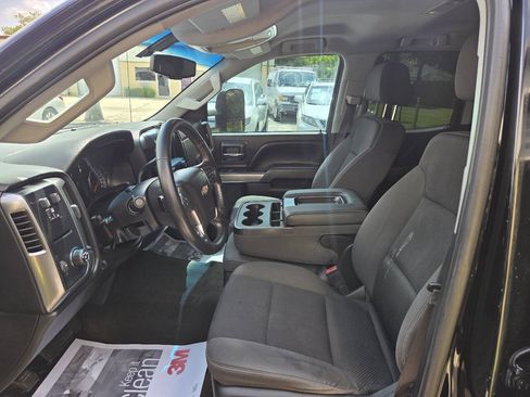 Used 2015 Chevrolet Silverado 2500 LT w/ LT Convenience Package RWD image 9
