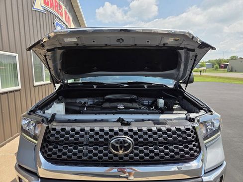 Used 2021 Toyota Tundra SR5 w/ SR5 Upgrade Package AWD/4WD image 37
