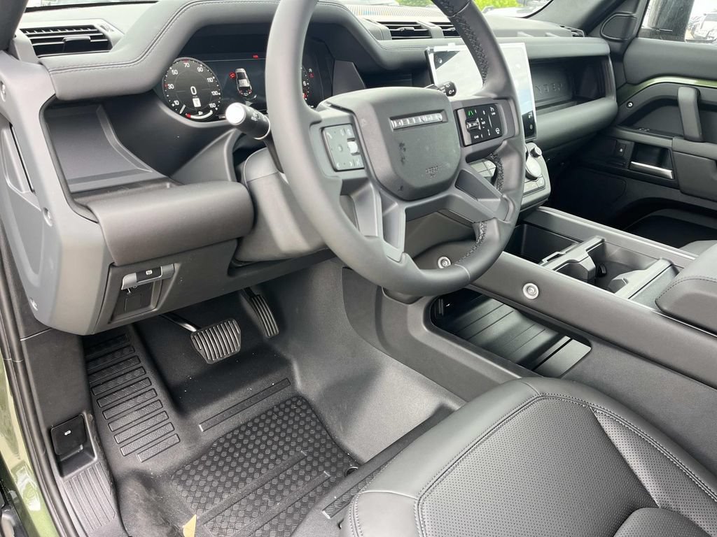 New 2026 Land Rover Defender 110 S AWD/4WD image 11