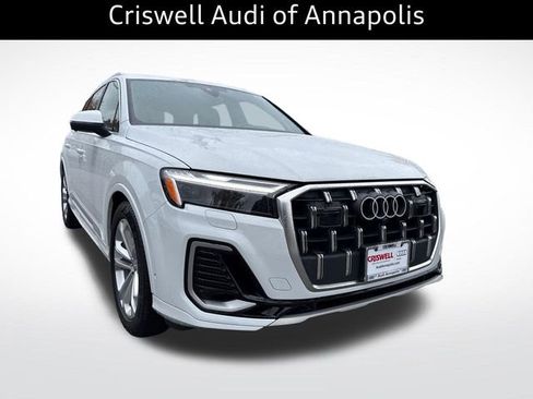 Used 2025 Audi Q7 3.0T Premium Plus w/ Premium Plus Package image 9