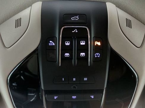 Used 2022 Maserati Levante Modena AWD/4WD image 72
