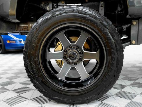 Used 2017 Ford F250 Platinum w/ Platinum Ultimate Package AWD/4WD image 41