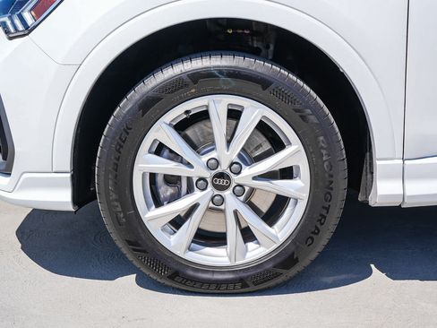 Used 2025 Audi Q3 2.0T Premium AWD/4WD image 11