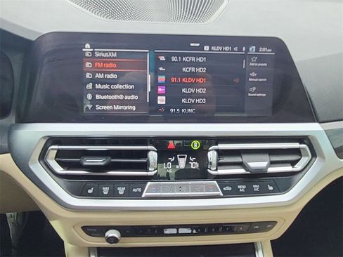 Used 2019 BMW 330i xDrive Sedan w/ Premium Package image 19