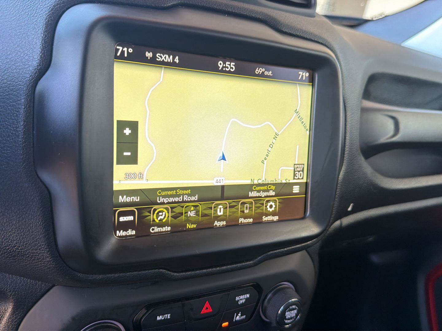 Used 2023 Jeep Renegade Trailhawk AWD/4WD image 25