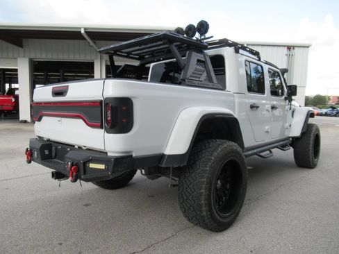 Used 2023 Jeep Gladiator Rubicon w/ LED Lighting Group AWD/4WD image 7