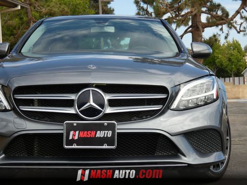 Used 2019 Mercedes-Benz C 300 Sedan image 18