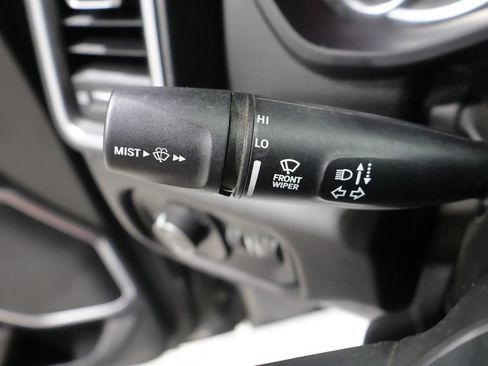 Used 2024 RAM 1500 Laramie AWD/4WD image 38