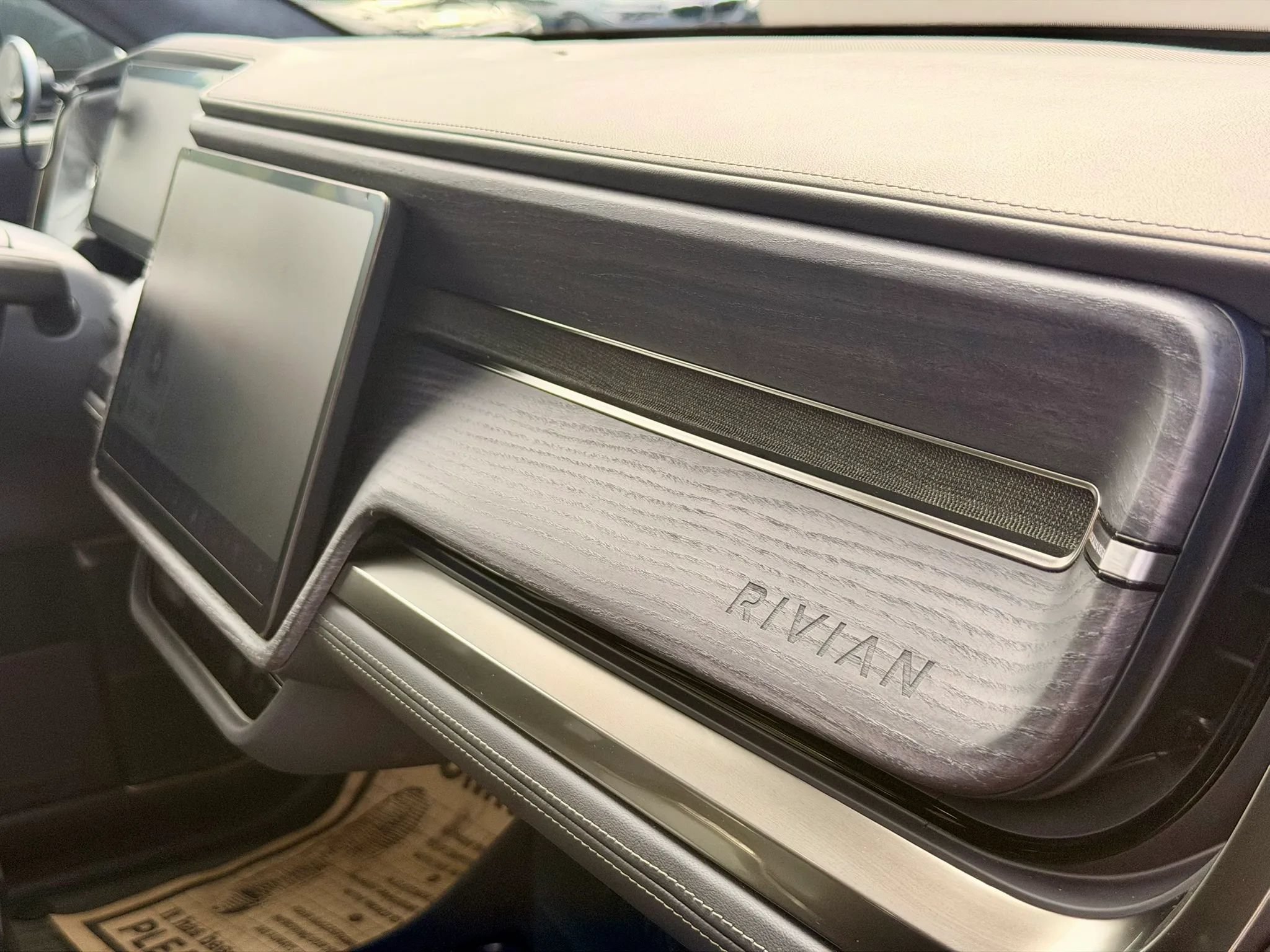 Used 2022 Rivian R1T Adventure AWD/4WD image 81