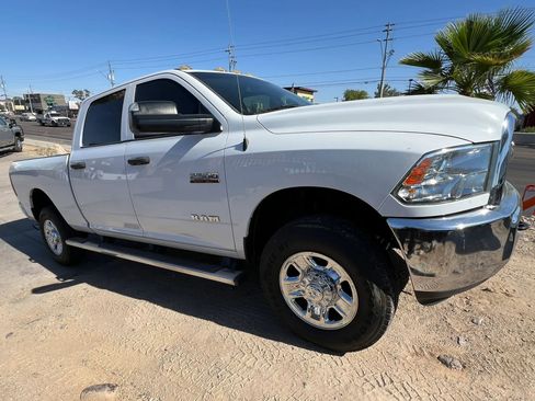 Used 2015 RAM 2500 Tradesman w/ Chrome Appearance Group AWD/4WD image 5