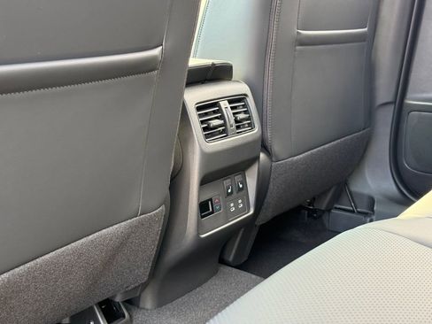 New 2026 Nissan Rogue Platinum image 21