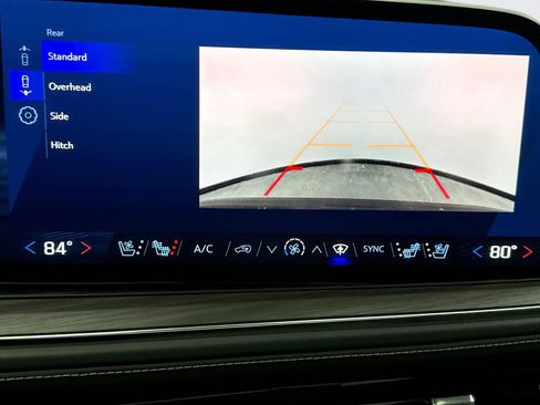 Used 2025 Chevrolet Suburban Premier image 10