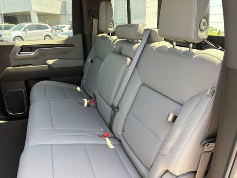 New 2026 GMC Sierra 1500 SLT w/ SLT Premium Plus Package AWD/4WD image 22