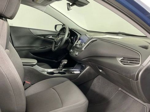 Used 2024 Chevrolet Malibu LT image 18