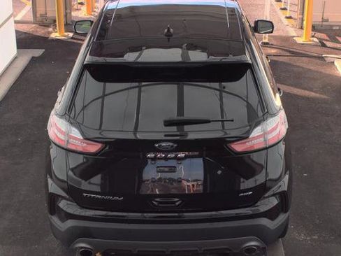 Used 2024 Ford Edge Titanium image 5