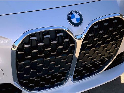 Used 2022 BMW 430i Coupe w/ Convenience Package image 28