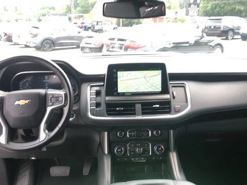 Used 2023 Chevrolet Suburban LT AWD/4WD image 19