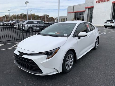 New 2026 Toyota Corolla LE image 1