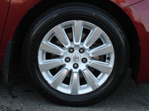 Used 2015 Toyota Sienna XLE Premium image 35