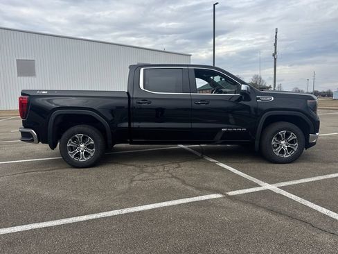 New 2026 GMC Sierra 1500 SLE AWD/4WD image 8