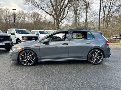 Used 2022 Volkswagen GTI Autobahn FWD image 11