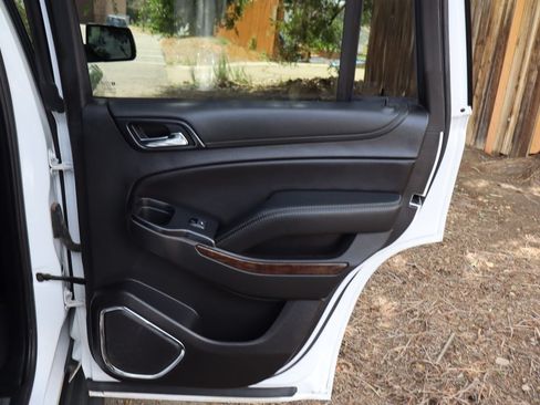Used 2020 Chevrolet Tahoe LT AWD/4WD image 27