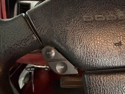 Used 1993 Dodge D/W Truck 150 RWD image 14