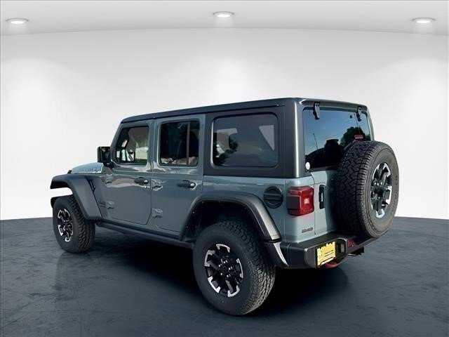 Used 2025 Jeep Wrangler Unlimited Rubicon AWD/4WD image 7