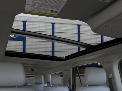 New 2025 Ford Expedition Active image 22