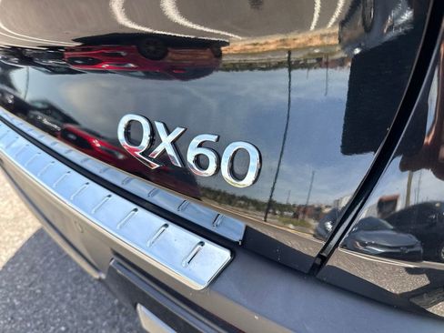 Used 2022 INFINITI QX60 Luxe w/ Performance Audio Package FWD image 10