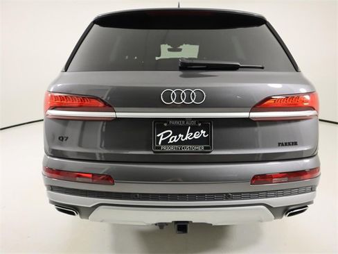 Certified 2025 Audi Q7 3.0T Premium image 4