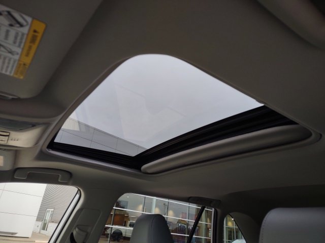 Used 2019 Toyota RAV4 Limited w/ All Weather Liner Package AWD/4WD image 17