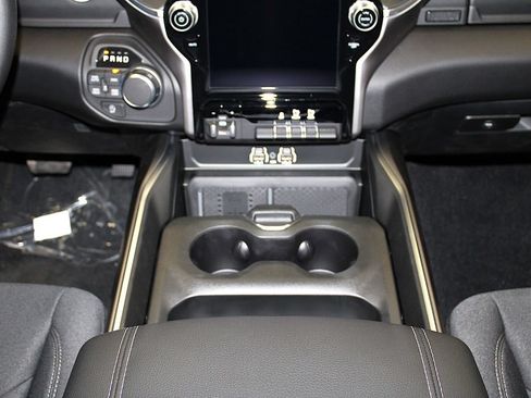 New 2026 RAM 1500 4x4 Crew Cab image 23