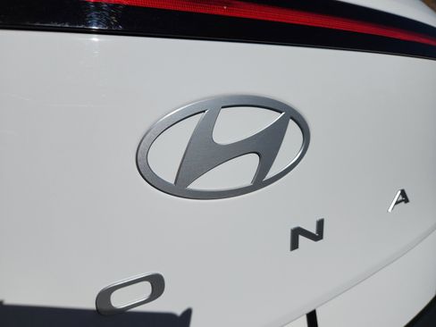 Used 2025 Hyundai Kona SE image 23