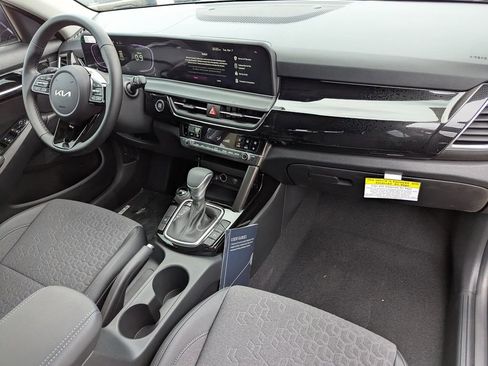 New 2026 Kia Seltos S FWD image 11